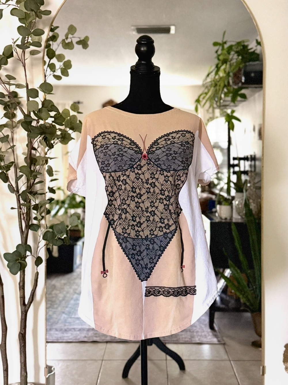Vintage Y2K Fun2Wear Lingerie Illusion Graphic Tee Dress Novelty Pinup‎ Top